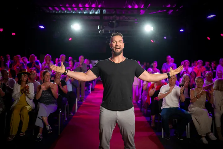 Markus Schertler live vor Publikum